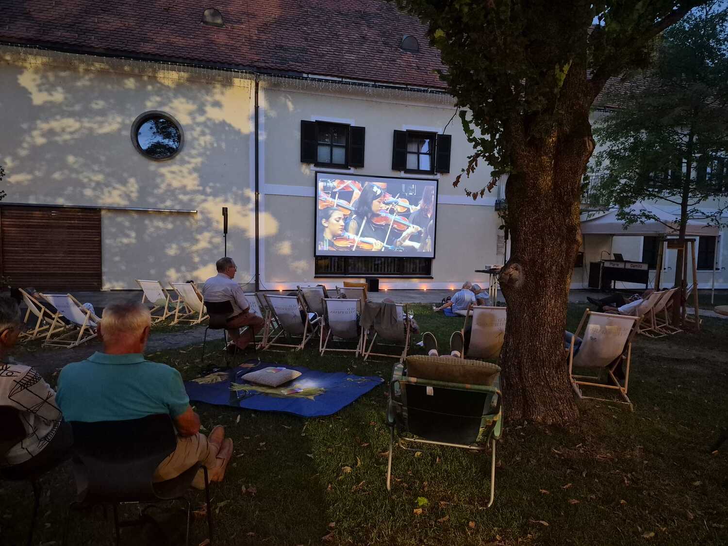 Klangwolke im Pfarrgarten / Pfarramt Gamlitz
